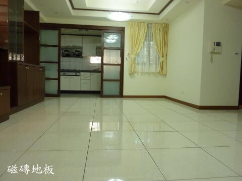 磁磚地板清潔