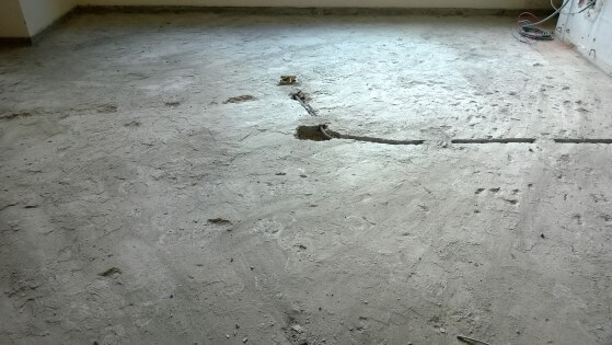水泥地板整平前