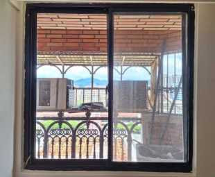 台北南京東路住宅玻璃除膠後_恢復清爽原貌